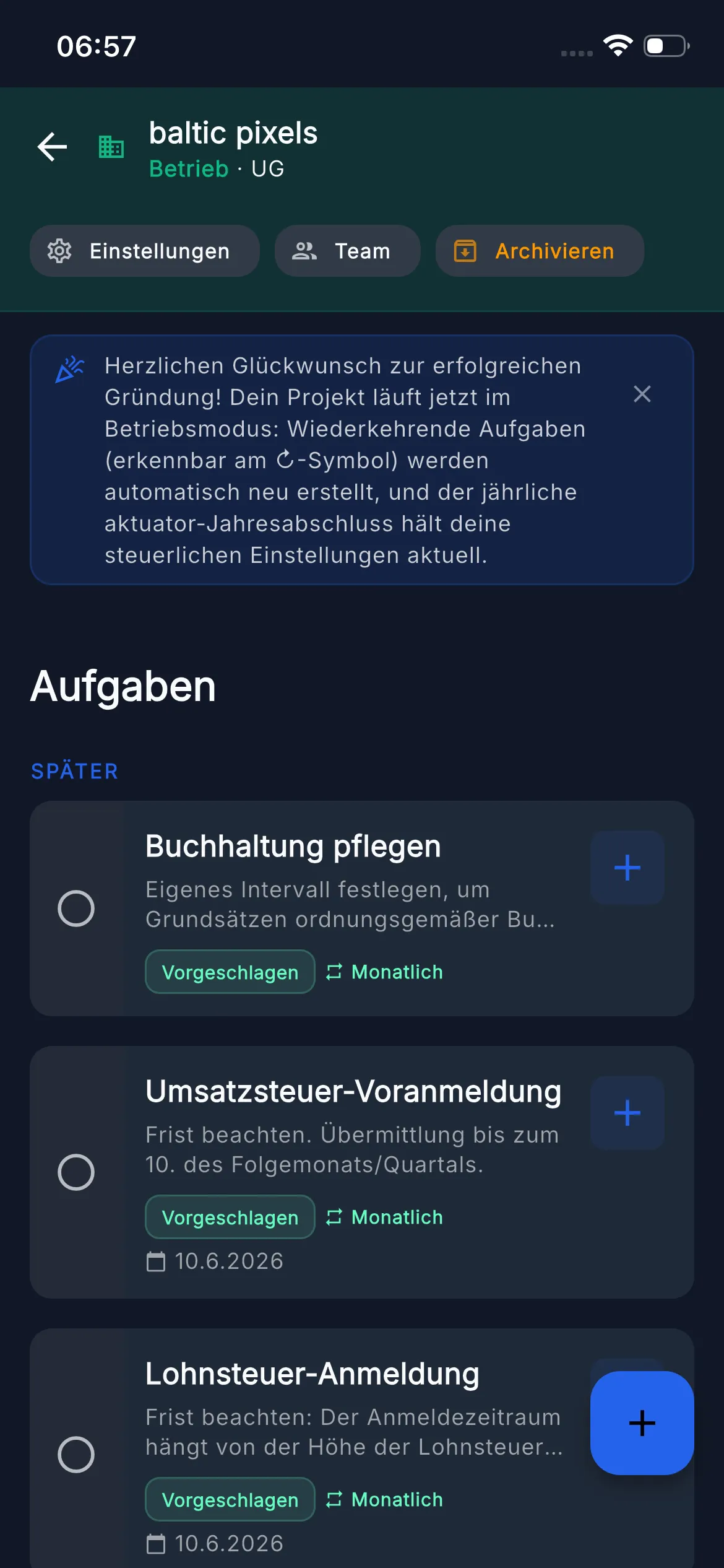 aktuator Operativ-Phase einer UG mit wiederkehrenden Aufgaben Buchhaltung pflegen, Umsatzsteuer-Voranmeldung und Lohnsteuer-Anmeldung — alle mit dem Wiederholungs-Symbol Monatlich